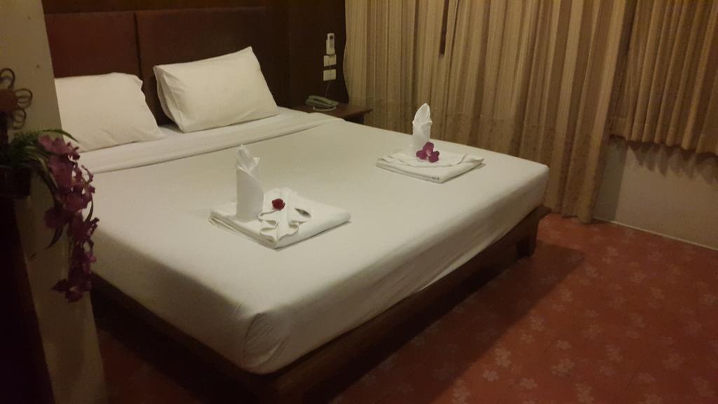 Patong Good Nice 2 Guesthouse מראה חיצוני תמונה