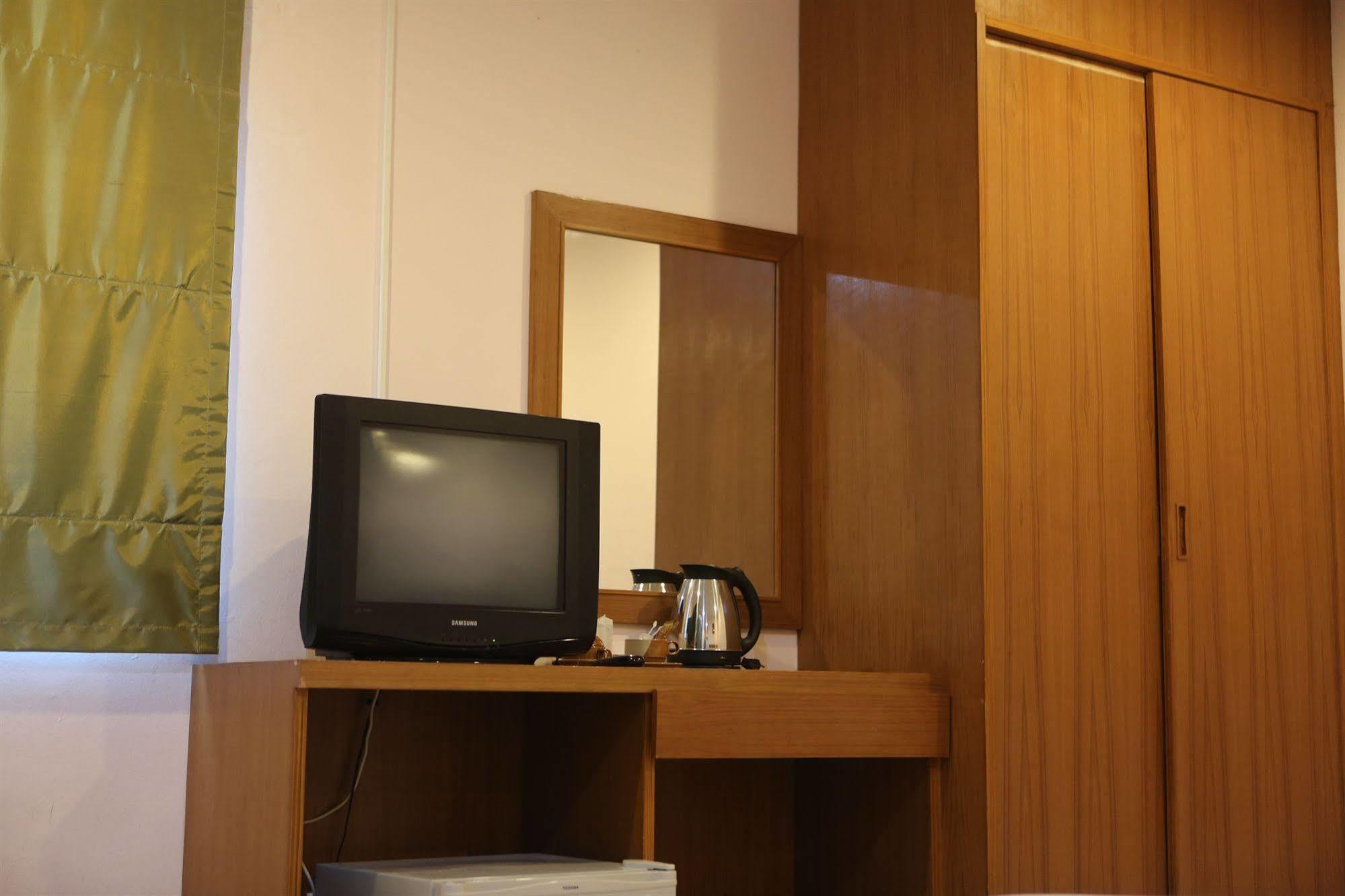 Patong Good Nice 2 Guesthouse מראה חיצוני תמונה